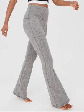 OFFLINE By Aerie - Women’s (M) Grey Hugger High Waisted Foldover Flare Legging